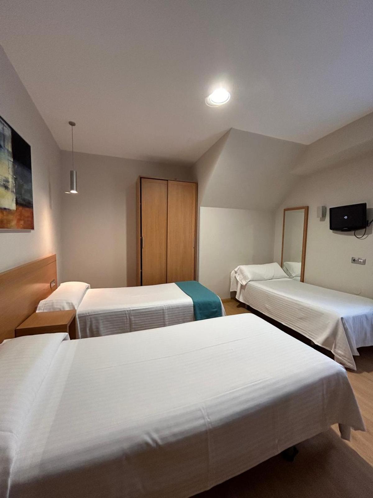 Aizoáin Hostal Aralar מראה חיצוני תמונה
