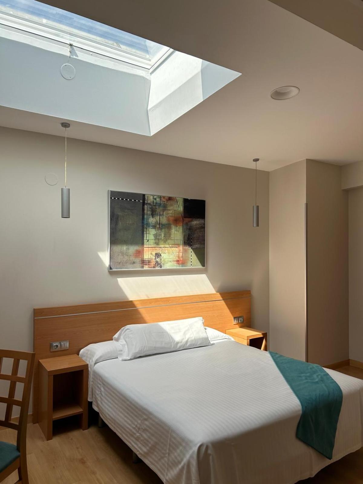 Aizoáin Hostal Aralar מראה חיצוני תמונה